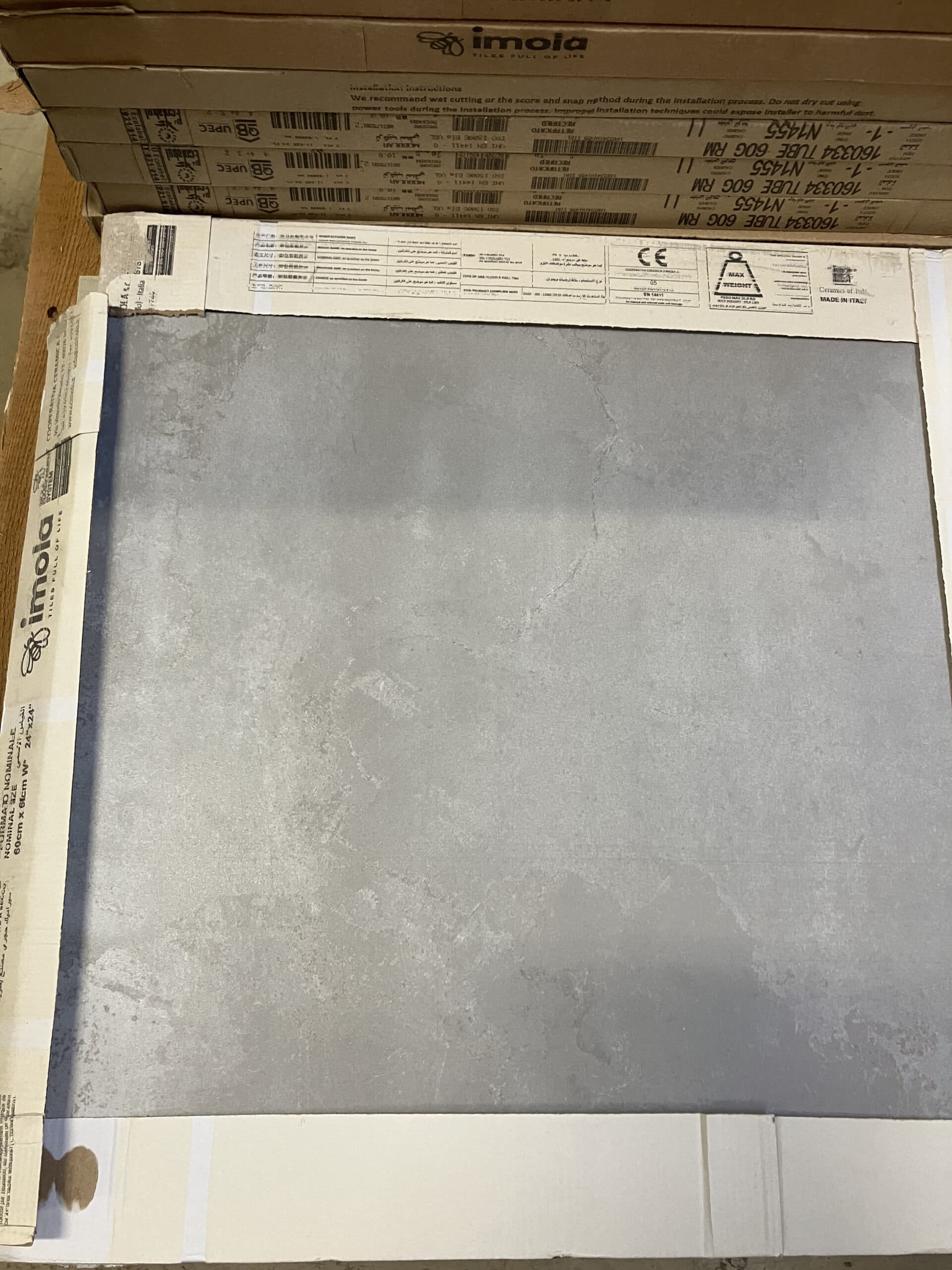 Uglaseret keramisk klinke til gulv og væg 60x60cm. - 1