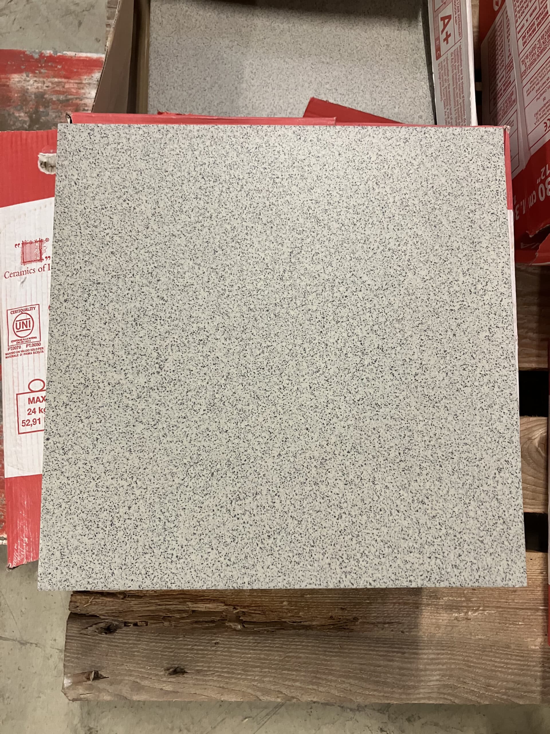 Uglaseret keramisk klinke til gulv og væg. 30×30 cm. - 1