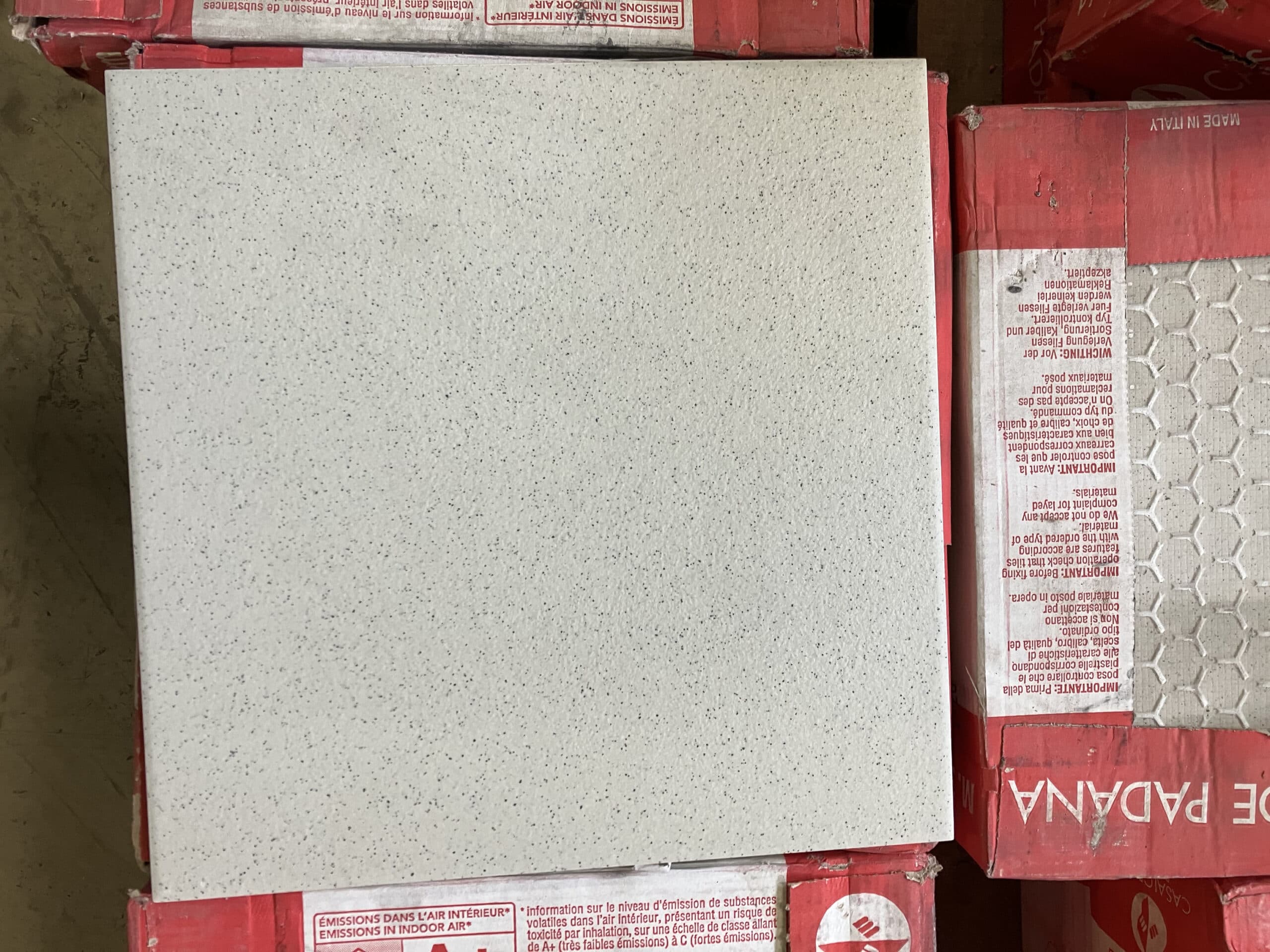 Uglaseret keramisk klinke til gulv og væg. 30×30 cm. - 1