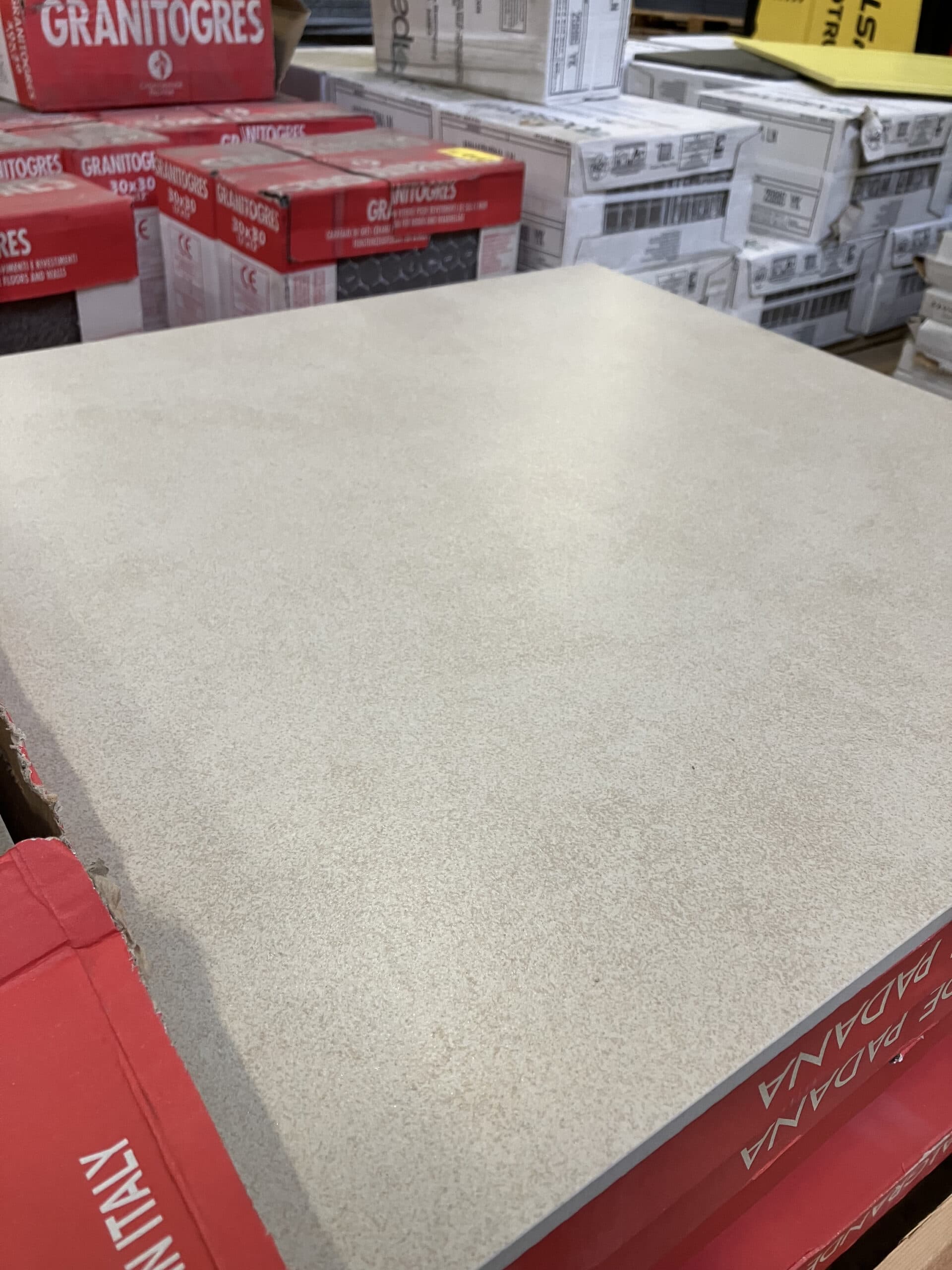 Uglaseret keramisk klinke til gulv og væg. 60×60 cm. - 1