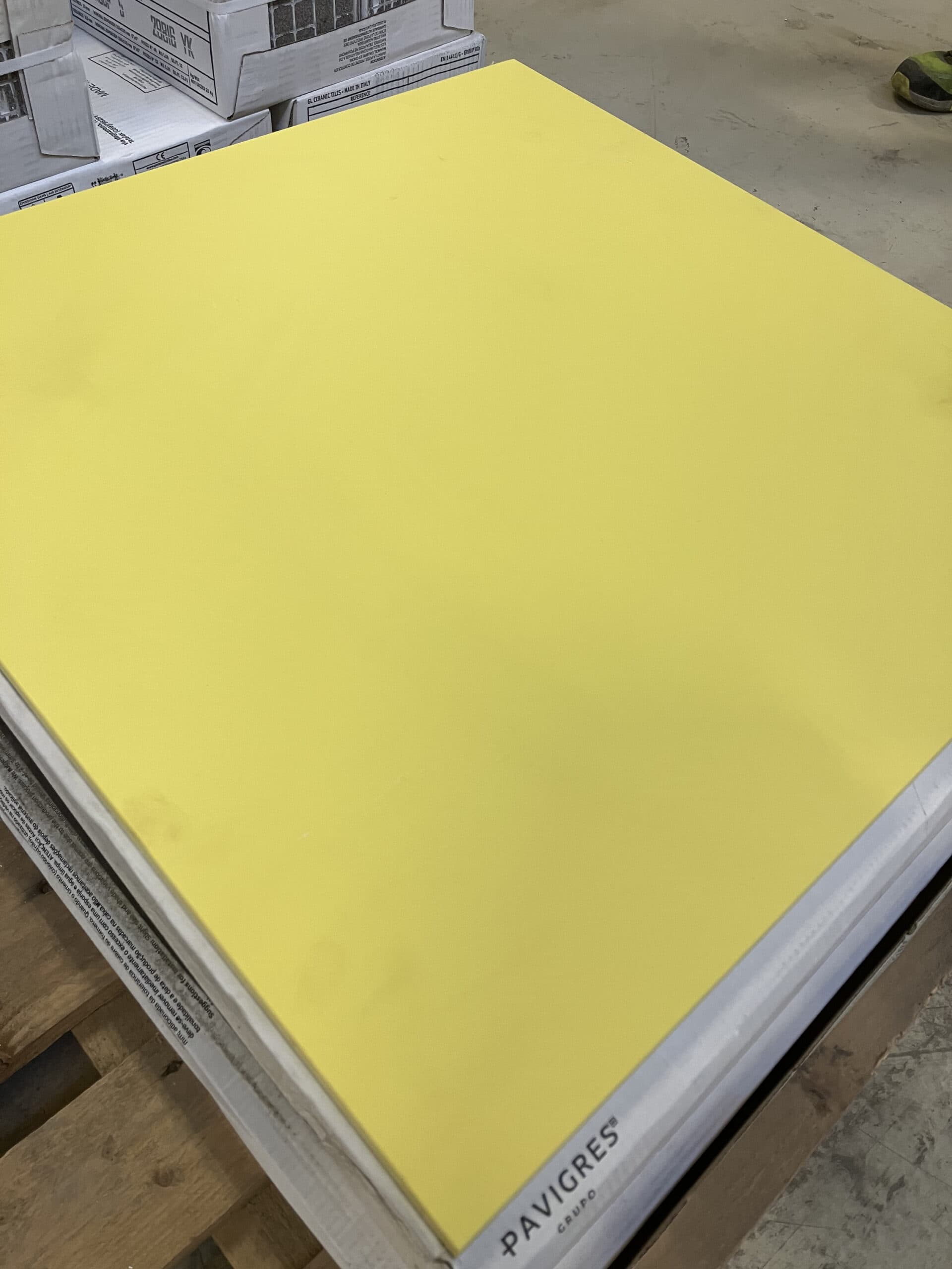 Uglaseret keramisk klinke til gulv og væg. 60×60 cm. - 1