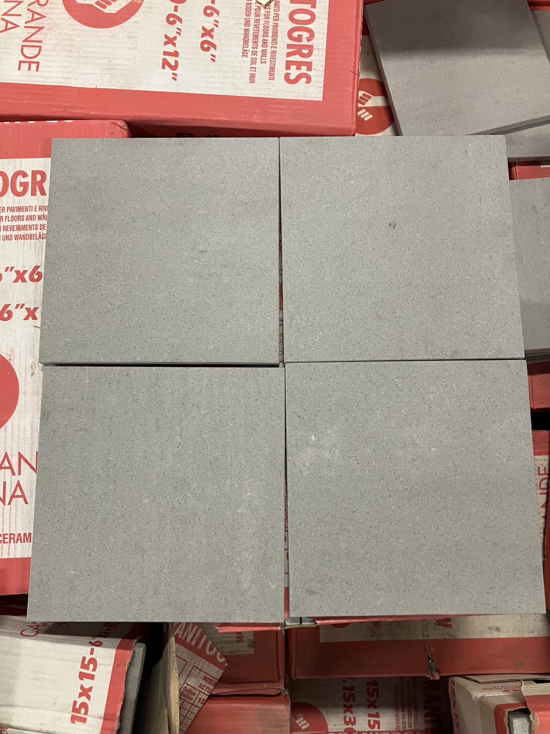 Uglaseret keramisk klinke til gulv og væg. 15×15 cm. - 1