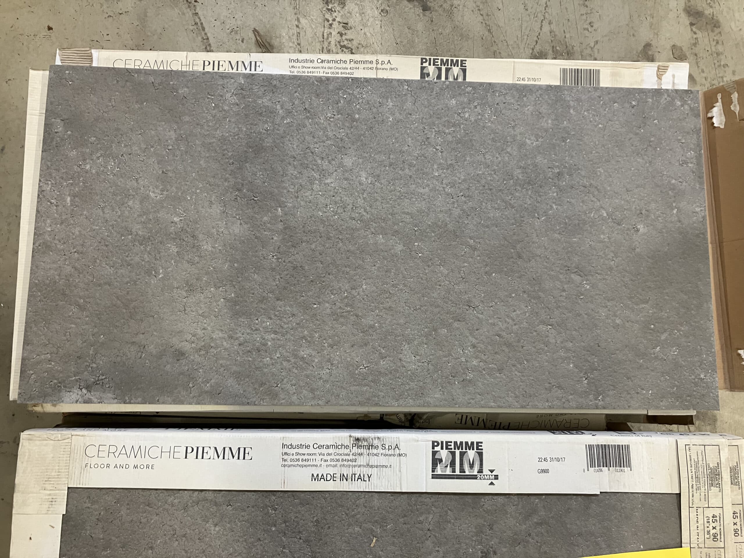 Uglaseret keramisk klinke til gulv og væg. 45×90 cm. - 1