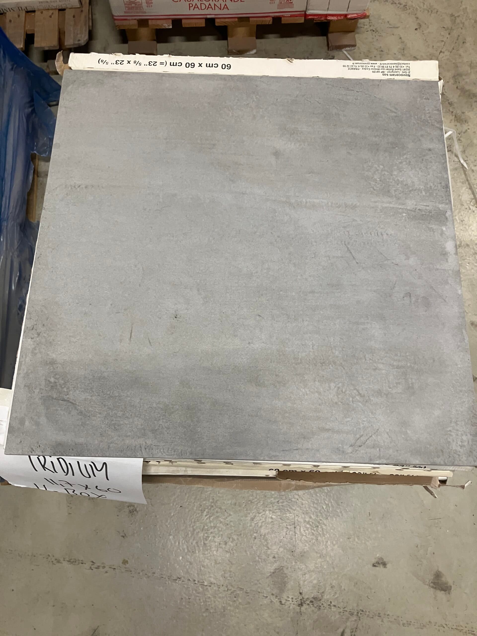 Uglaseret keramisk klinke til gulv og væg. 60×60 cm. - 1