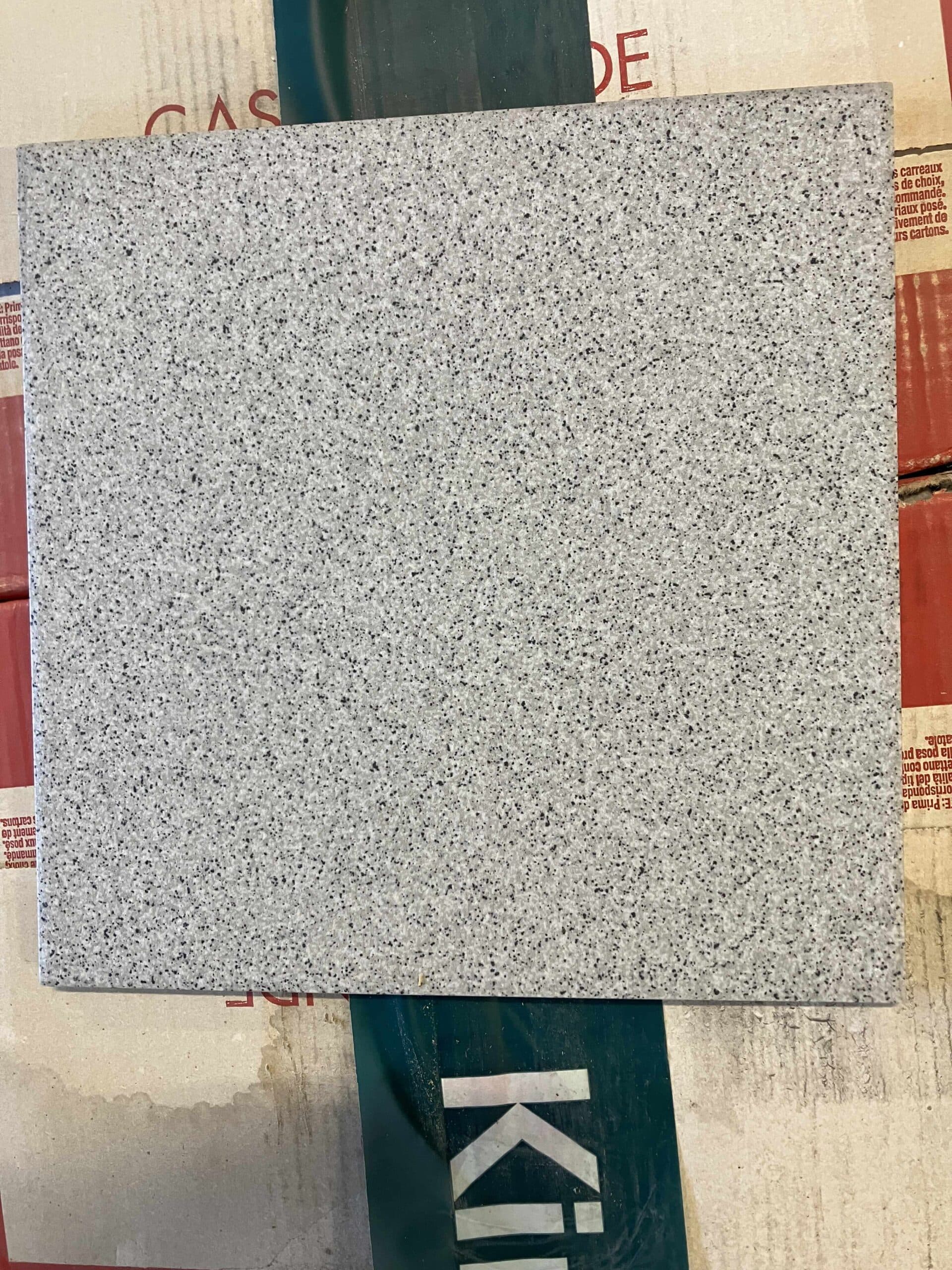 Uglaseret keramisk klinke til gulv og væg. 20×20 cm. - 1