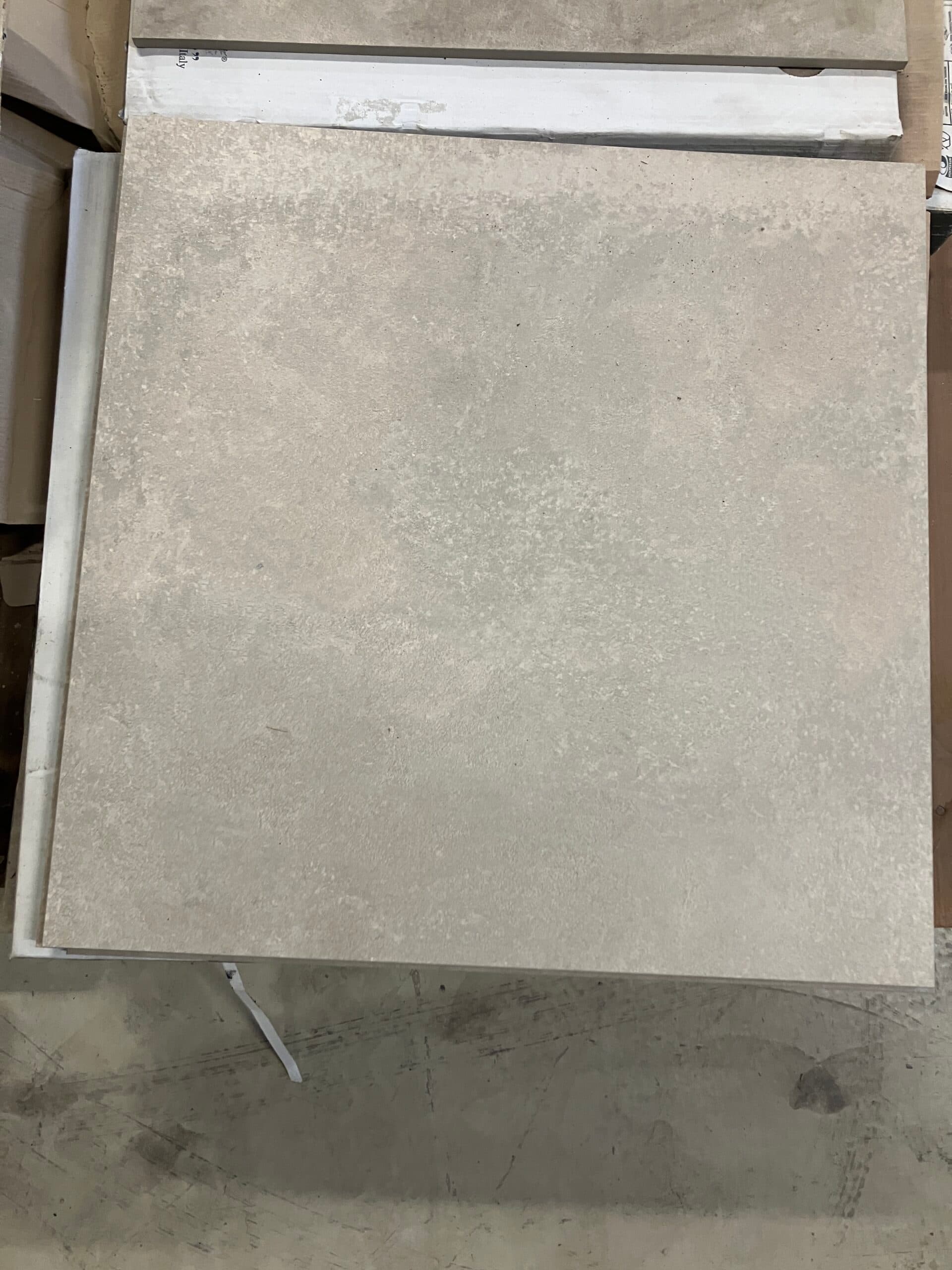 Uglaseret keramisk klinke til gulv og væg. 60×60 cm. - 1