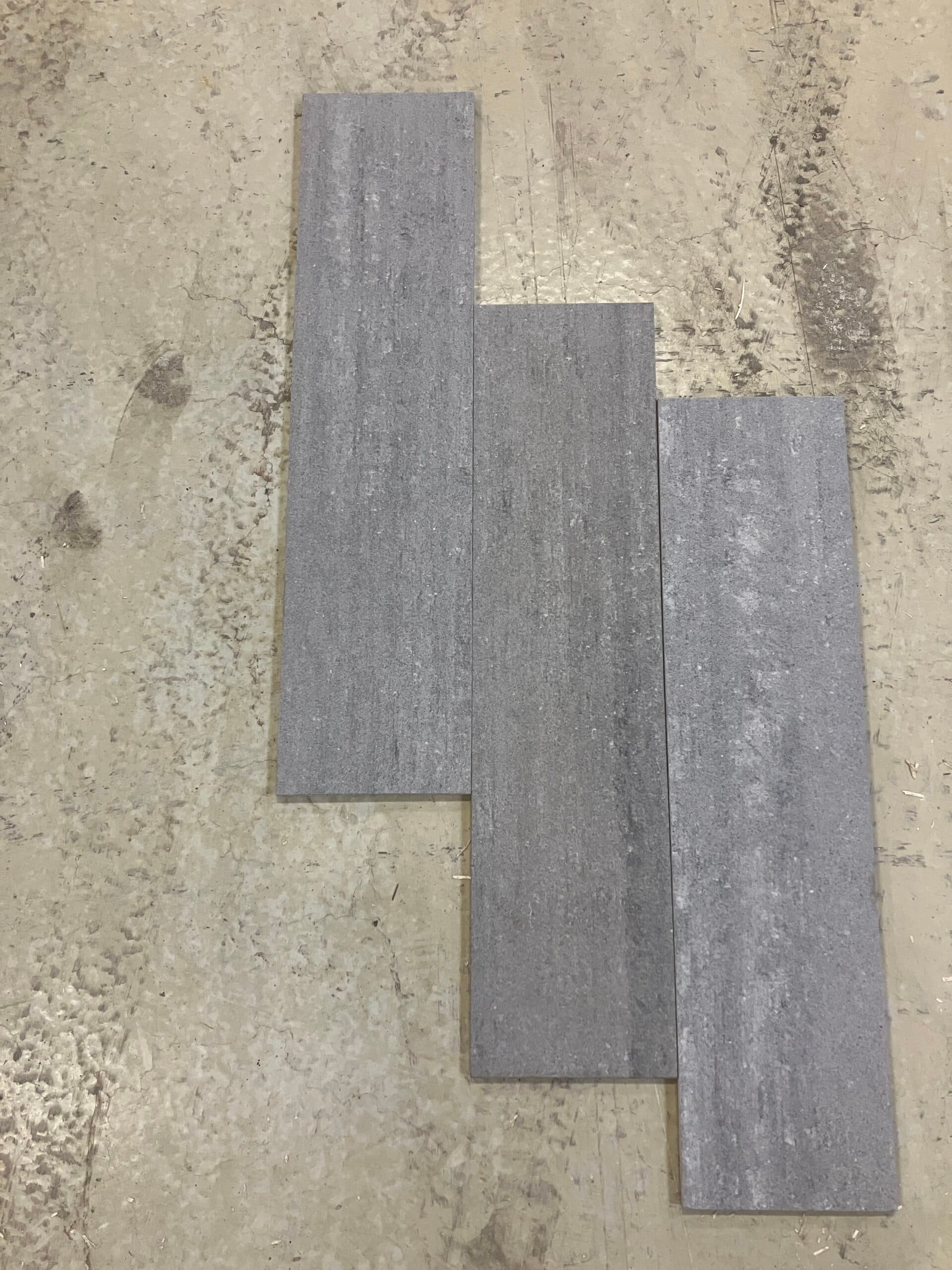 Uglaseret keramisk klinke til gulv og væg. 15×60 cm. - 1