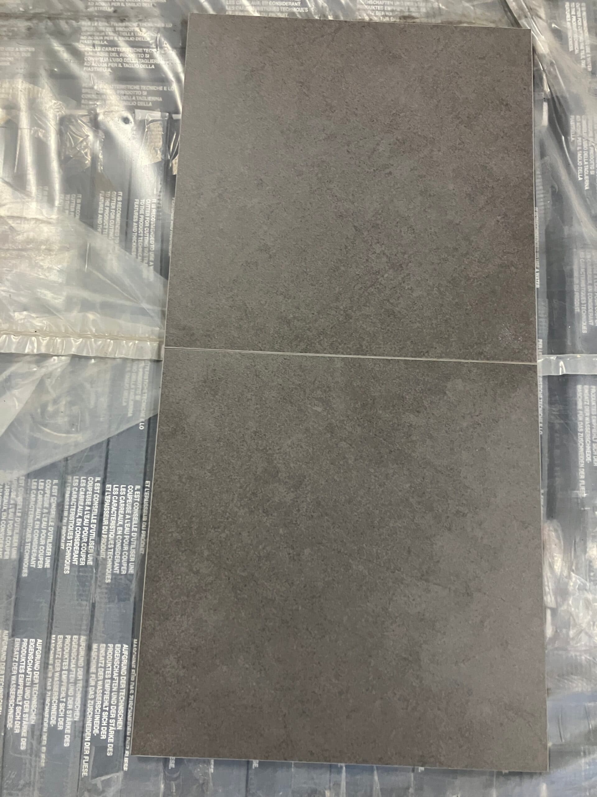 Uglaseret keramisk klinke til gulv og væg. 30×30 cm. - 1