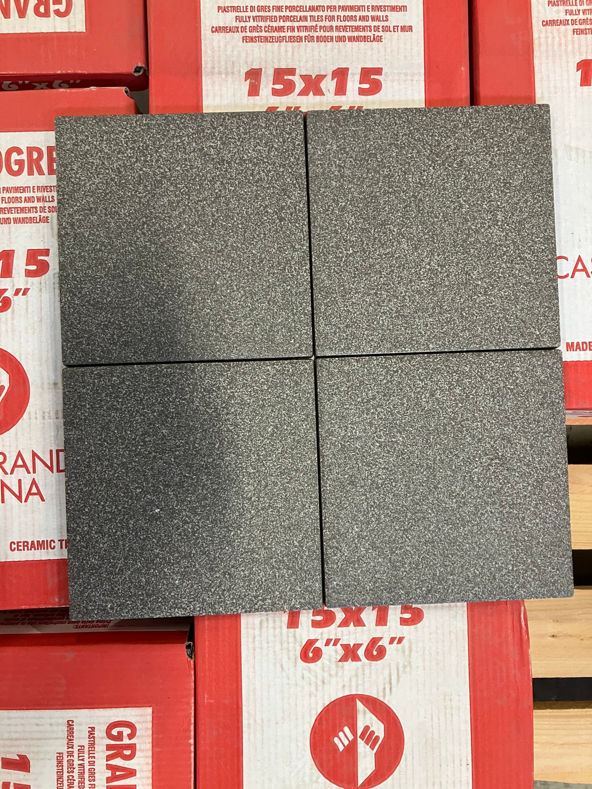 Uglaseret keramisk klinke til gulv og væg. 15×15 cm. - 1