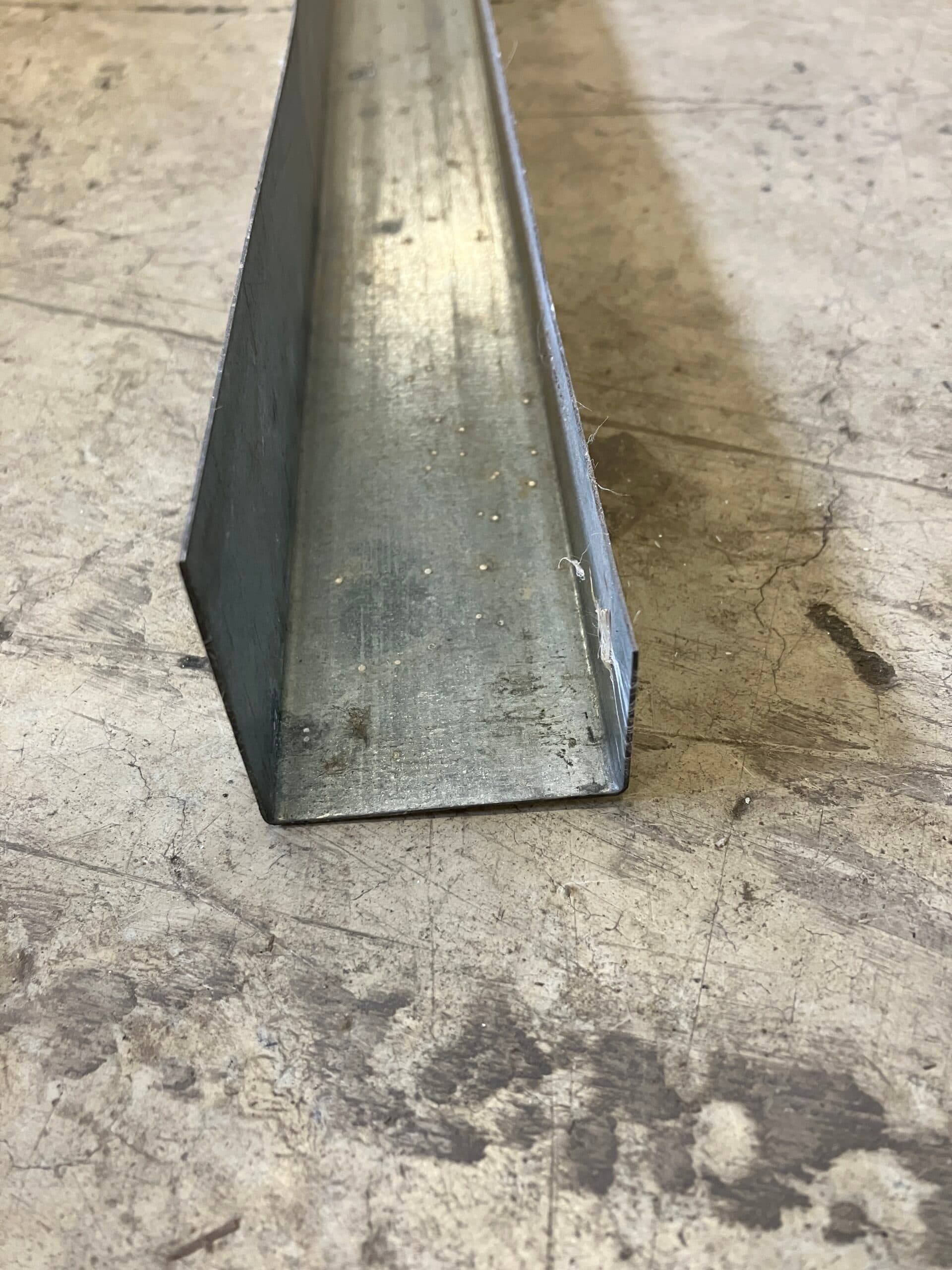 Gyproc THU 45 galvaniseret U-stålprofil. Gipsstål. 15 kr. pr meter. - 1