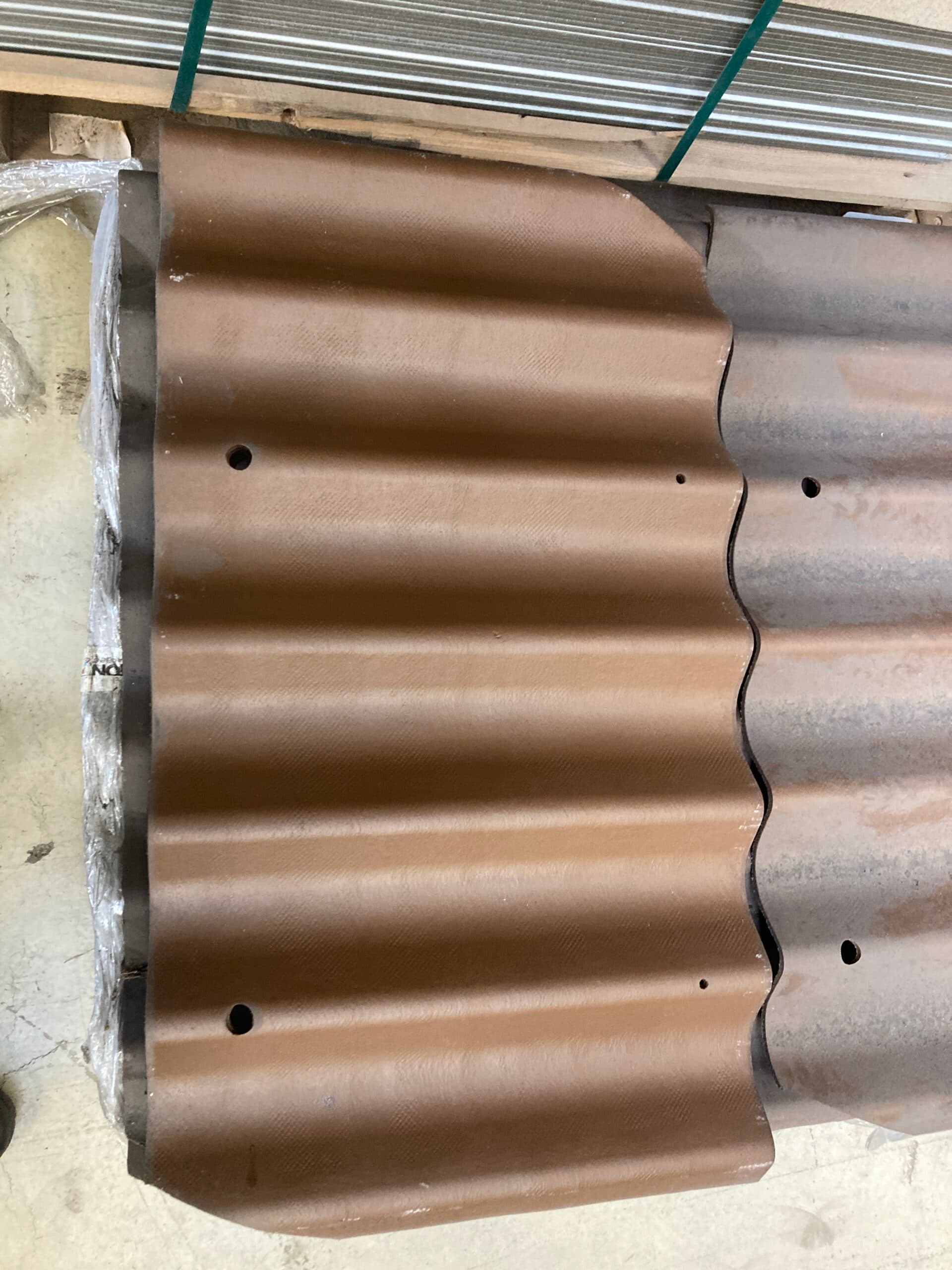 B7 Eternitplade brun 1100x610mm HJ/HU - 1