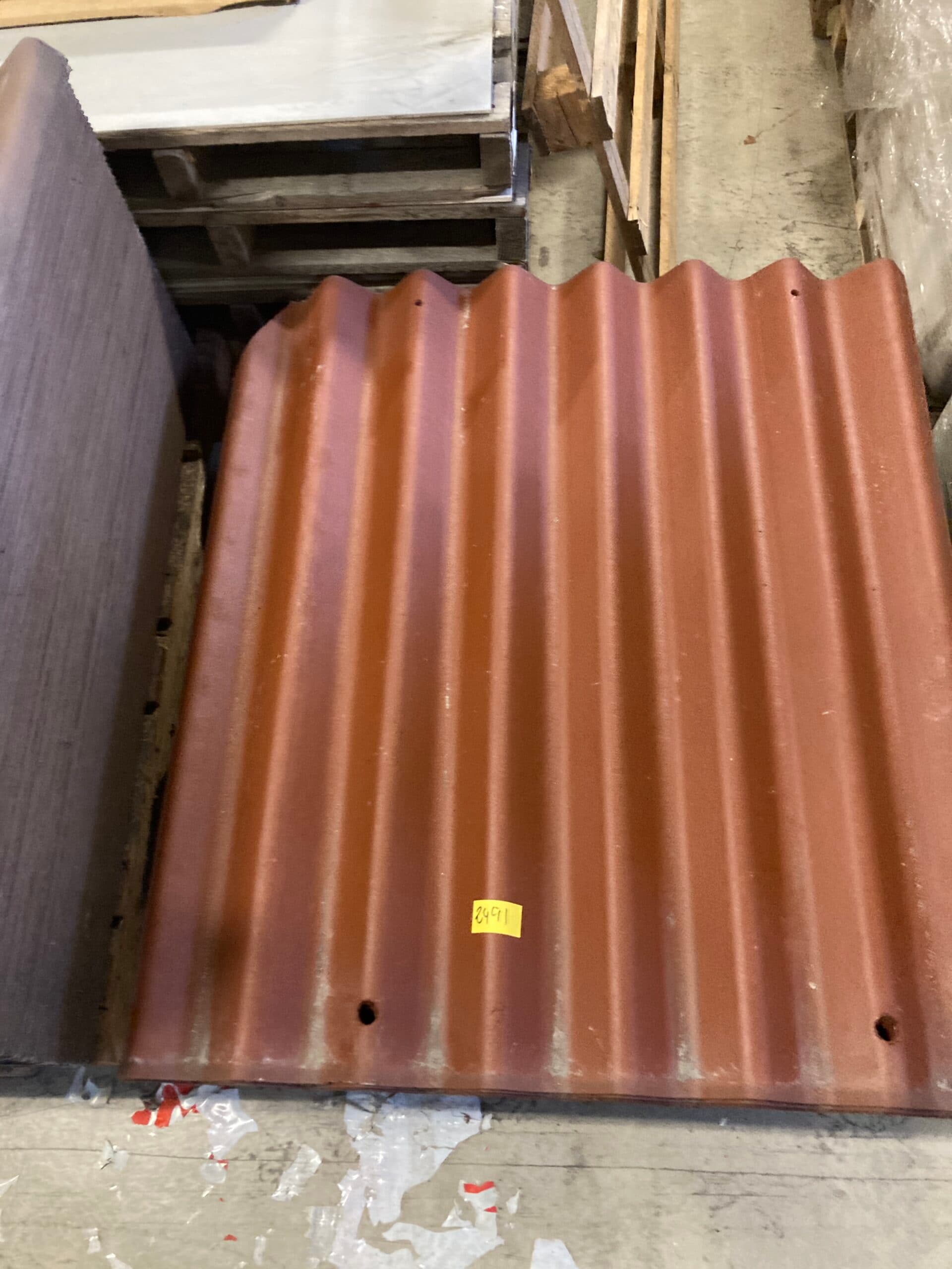 B6 Eternitplade rød/brun 1086x1205mm. HJ/HU. - 1
