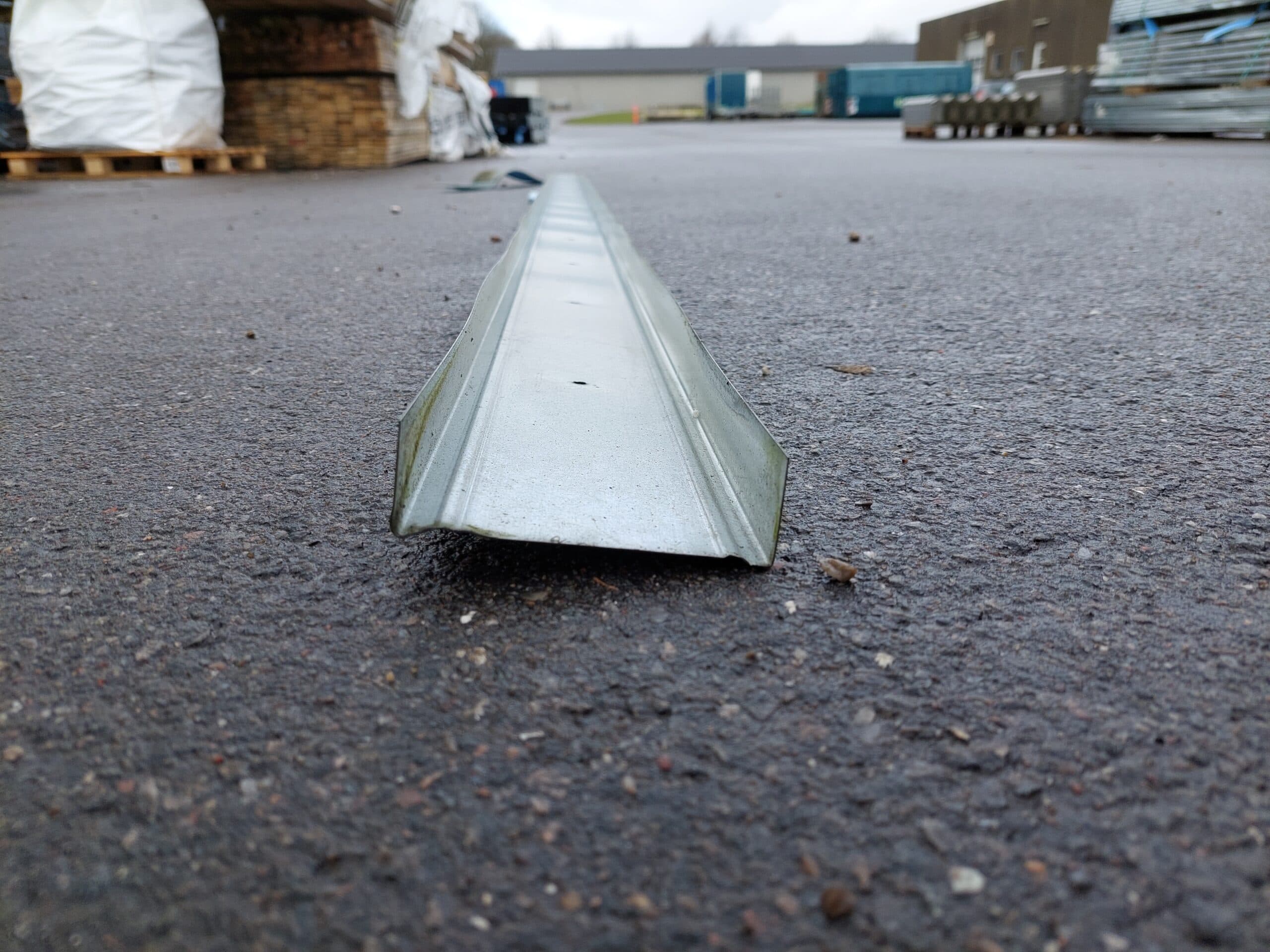 Knauf UF MSKP væg/loftskinne Stålskinne U- profil Gipsstål. 29 kr. pr meter.