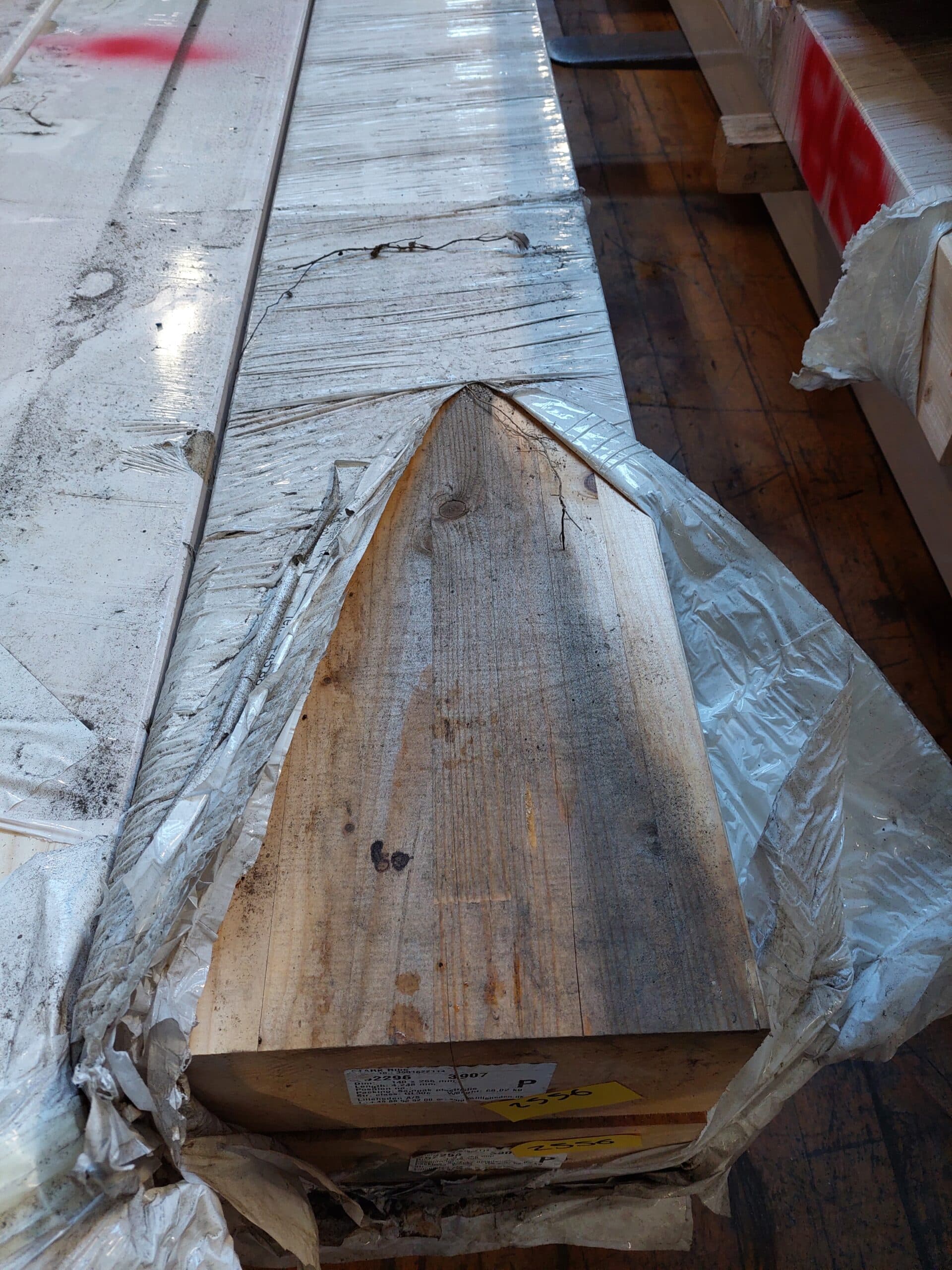 Limtræsbjælke 4250x140x266mm - 1