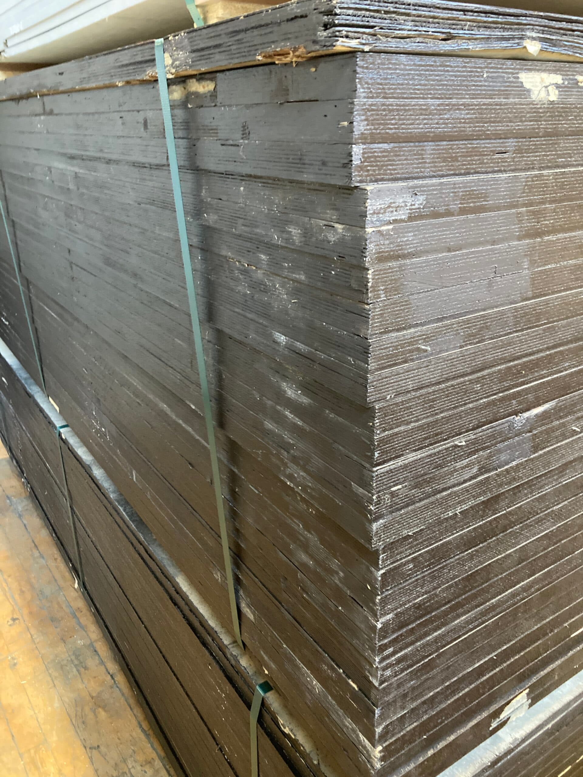 Filmply (støbekrydsfiner) 27mm. F/F HUSKYFORM