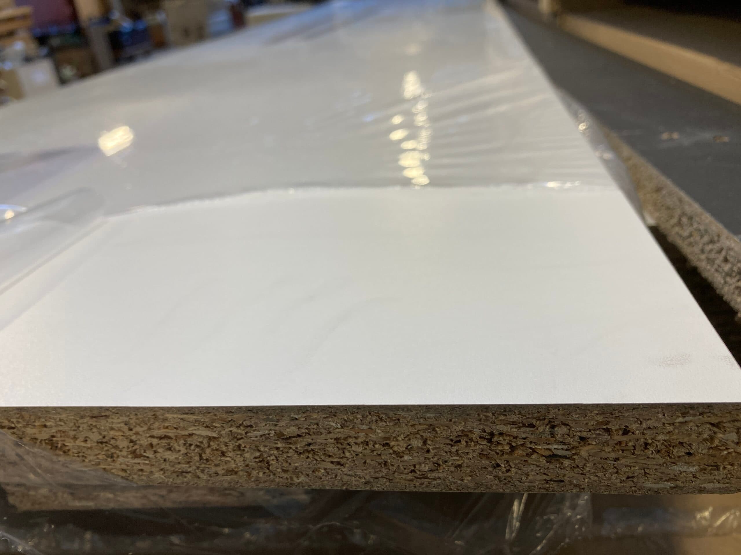 Laminat bordplade hvid 26x2600x610mm. - 1