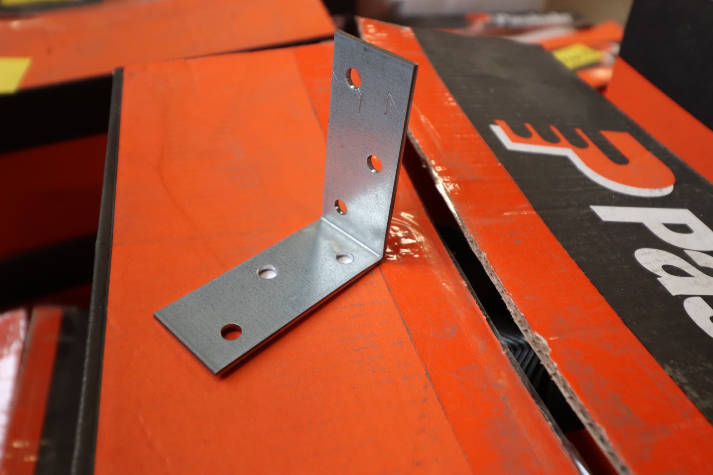 Paslode vinkelbeslag M4 60x60x2x25 mm - 1