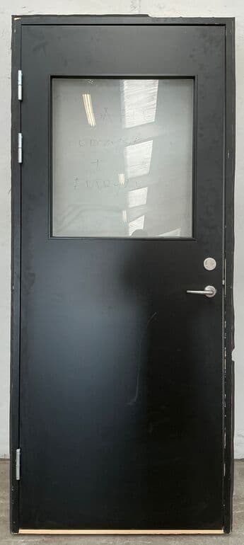 Indvendig M9 dør med glas