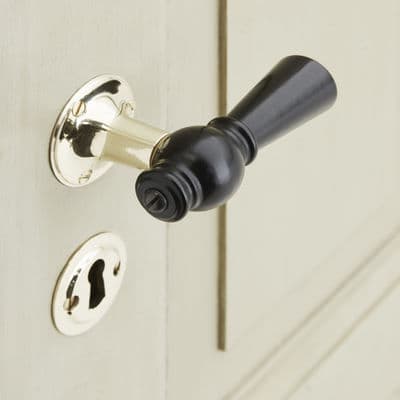 Trægreb til gammel dør - knebelgreb i sortlakeret bøg