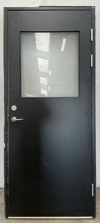 Indvendig M9 dør med glas