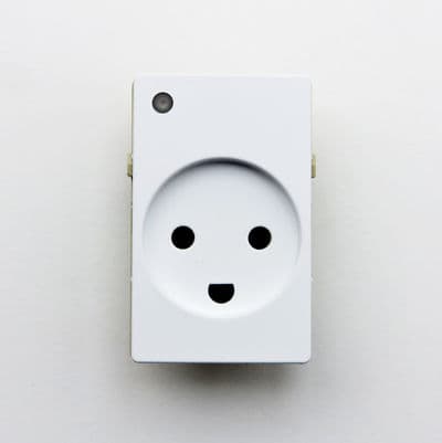 Fuga Stikkontakt m/jord + lampe, grå