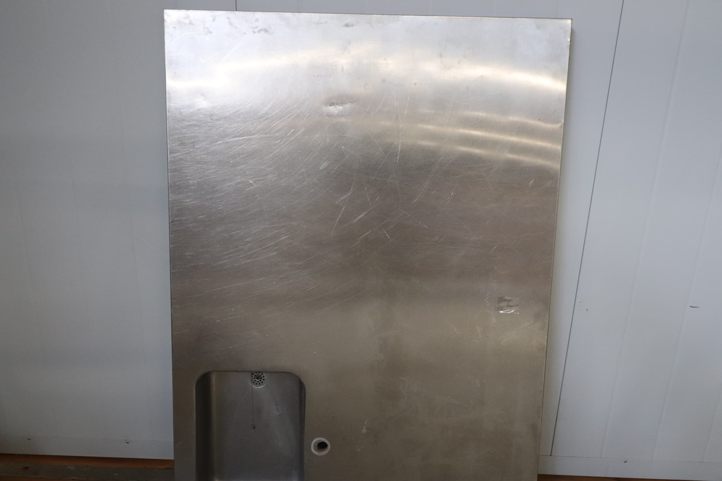 Stål bordplade med håndvask 115x162cm.