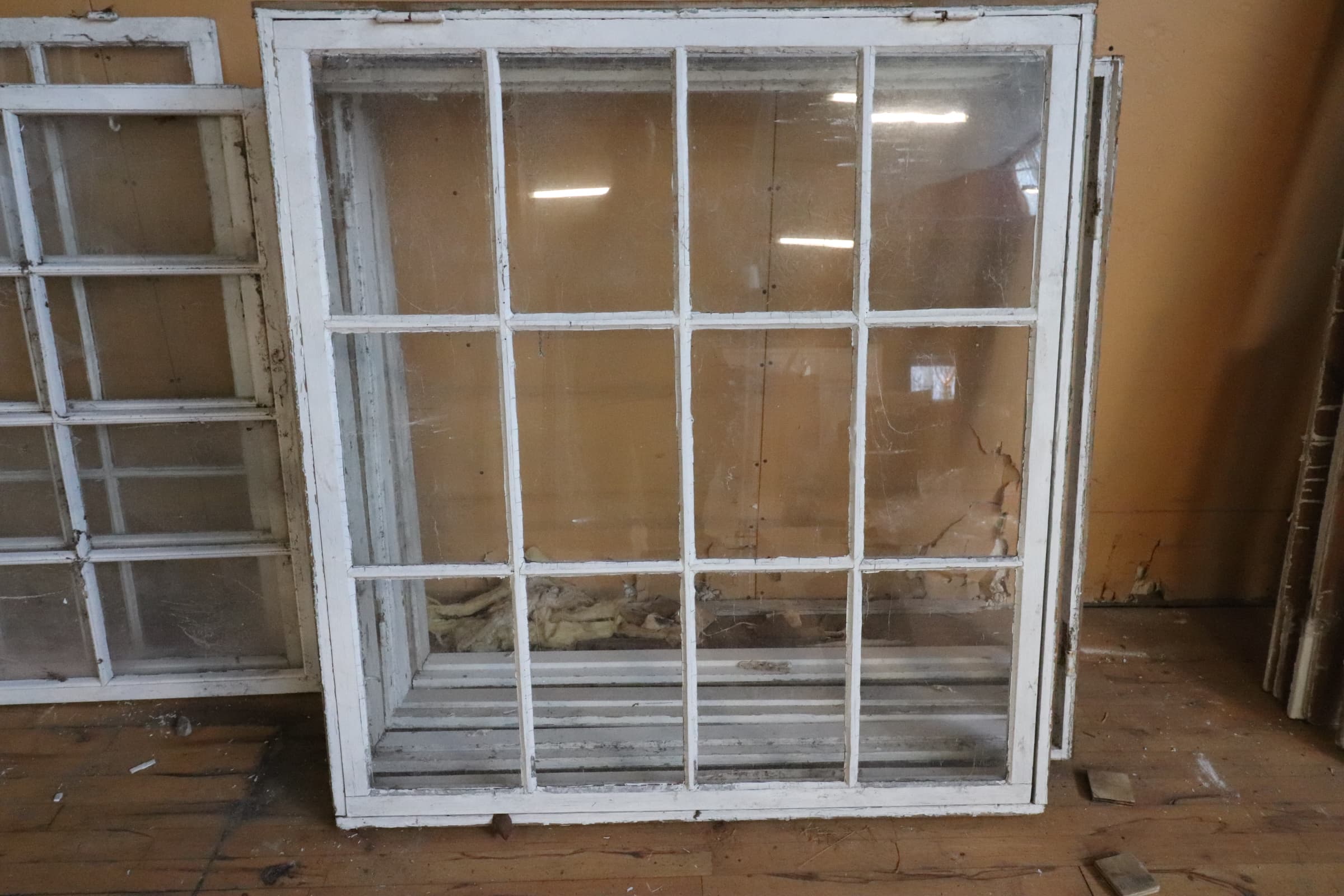 Tophængt sprosse vindue hvid 120×130 cm pris pr stk. - 1