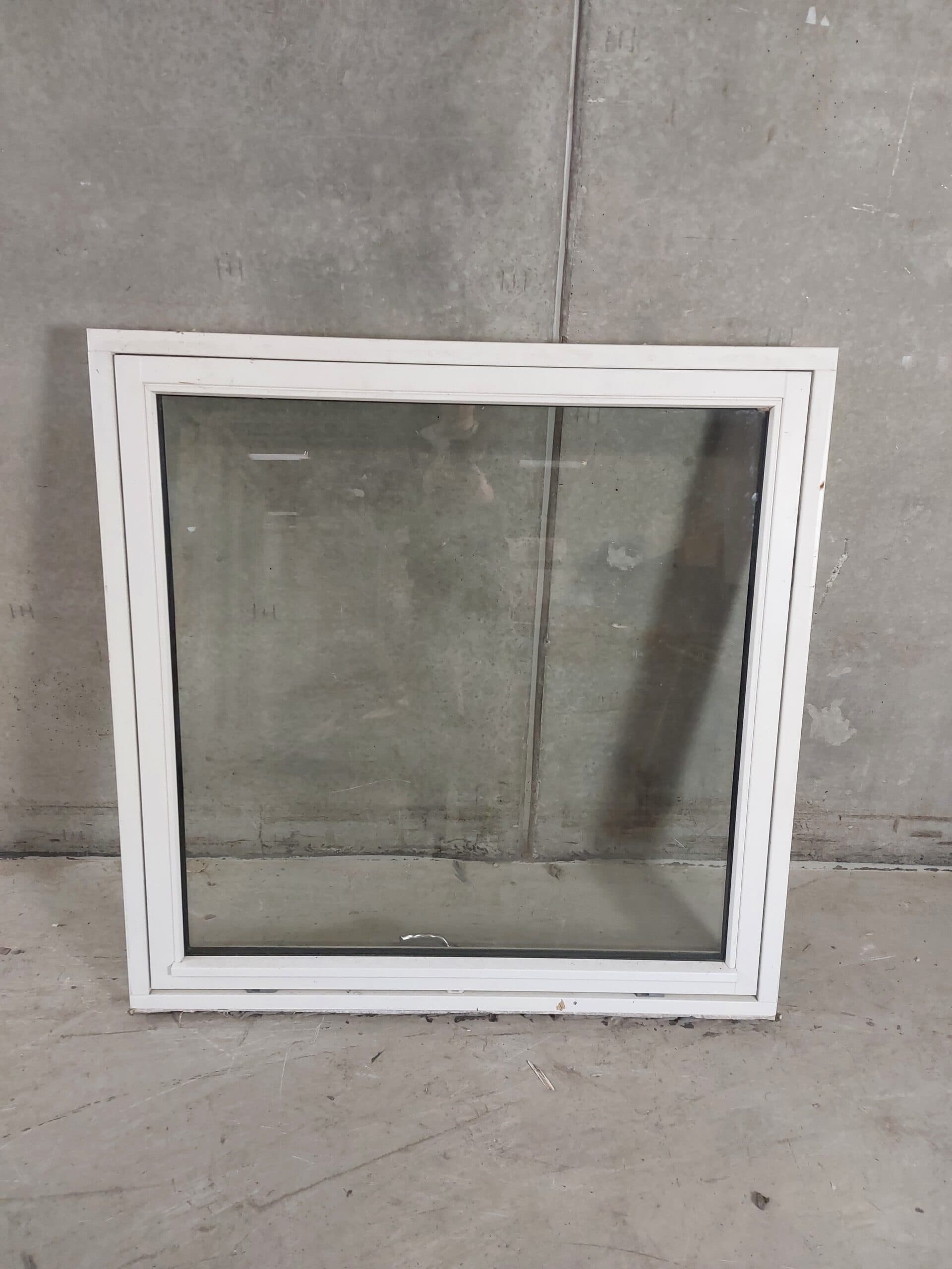 Topstyret vindue 115x115cm - 1