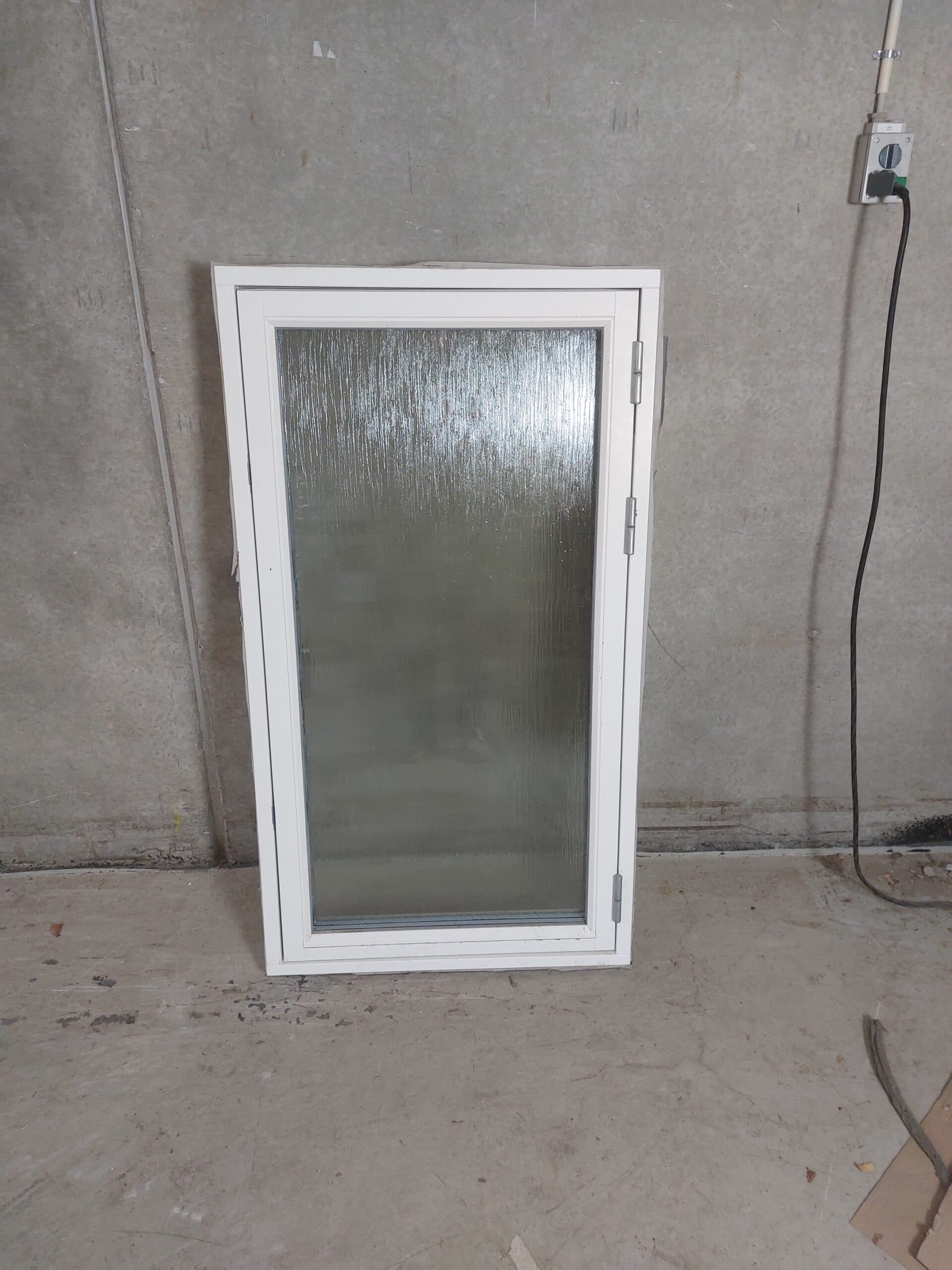 Sidehængt vindue 70,3×127,3cm - 1