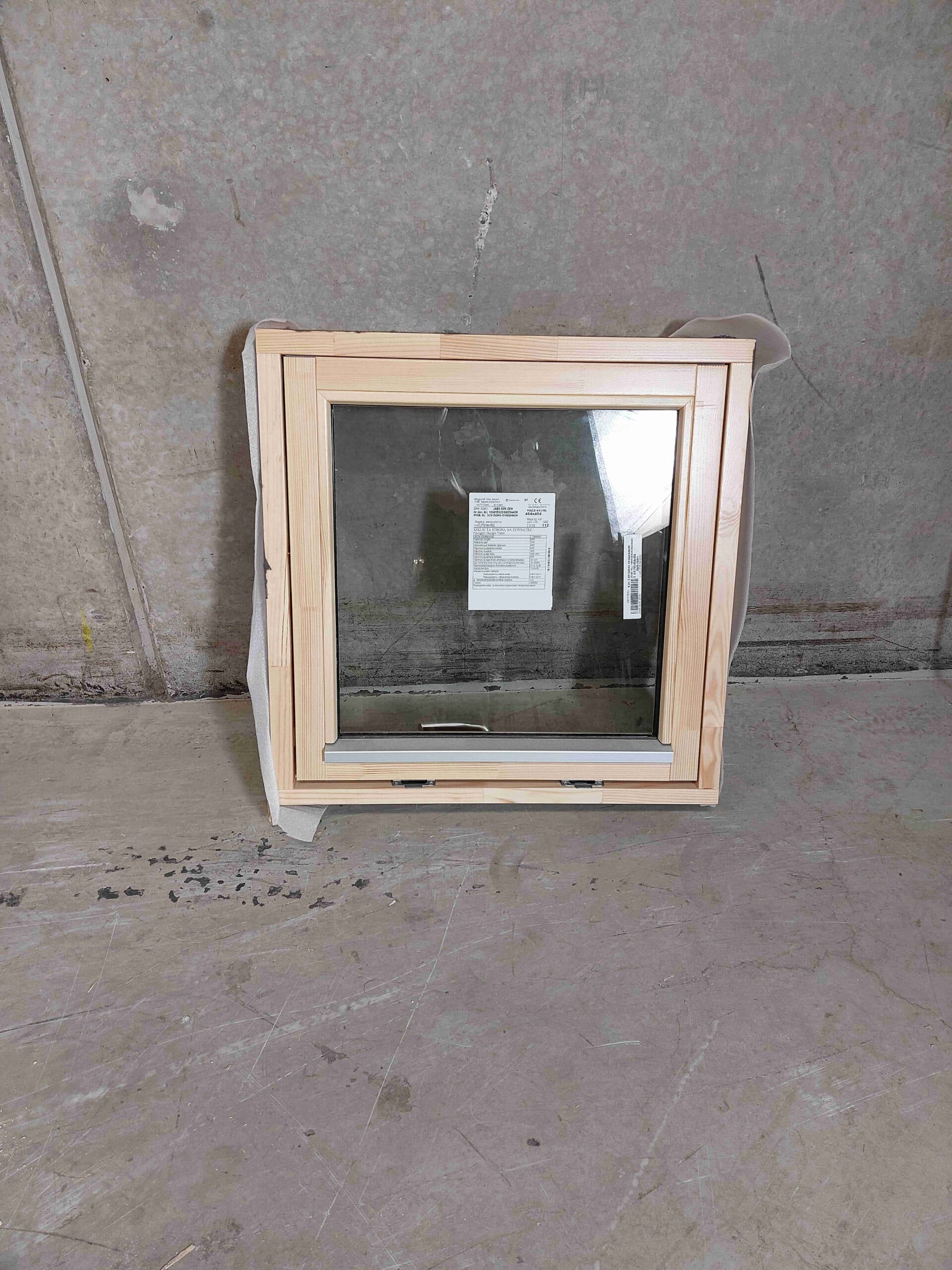 Topstyret vindue 60x60cm - 1