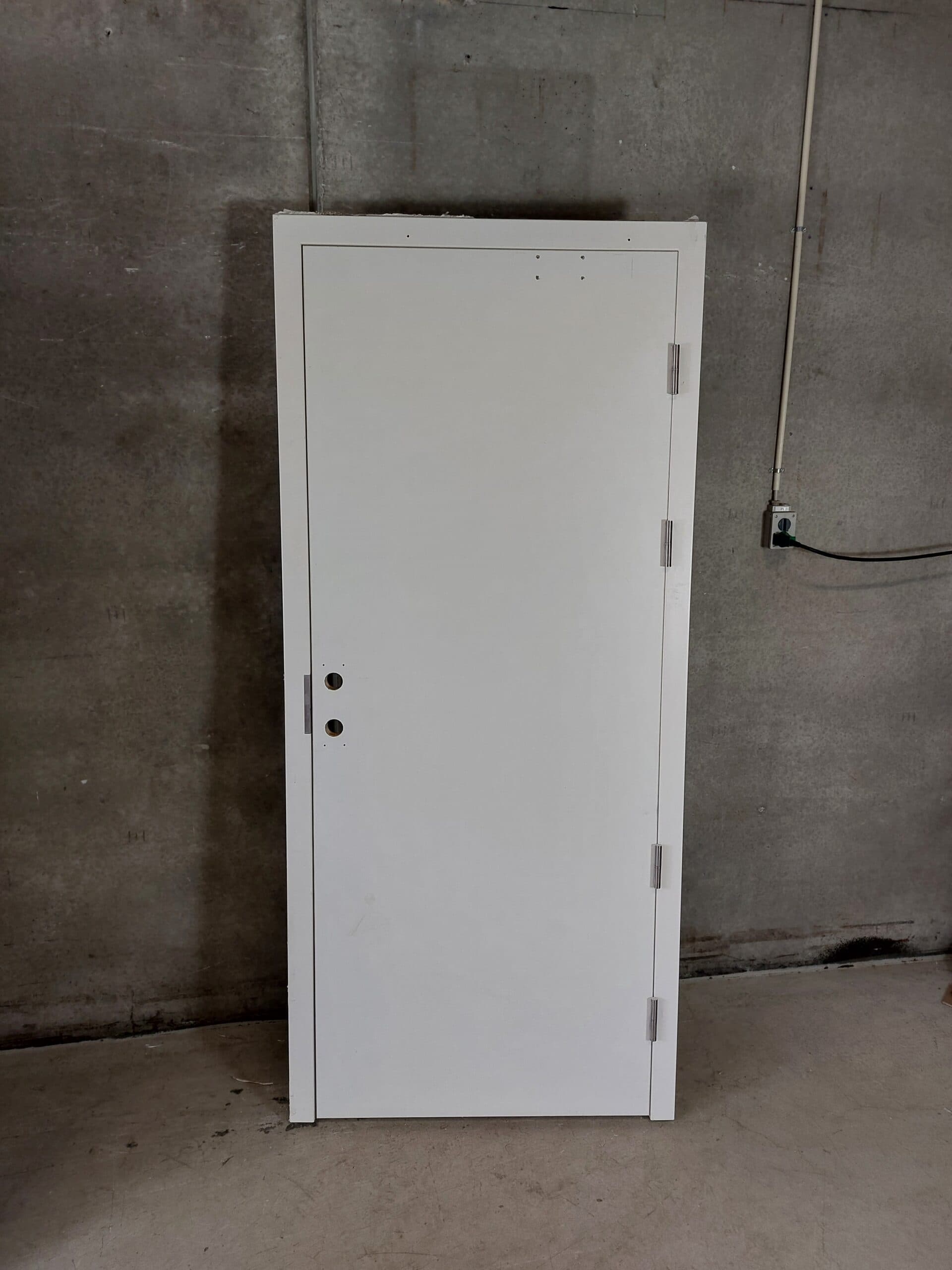 Indvendig branddør BD-30 i stålkarm 9×21/89x210cm