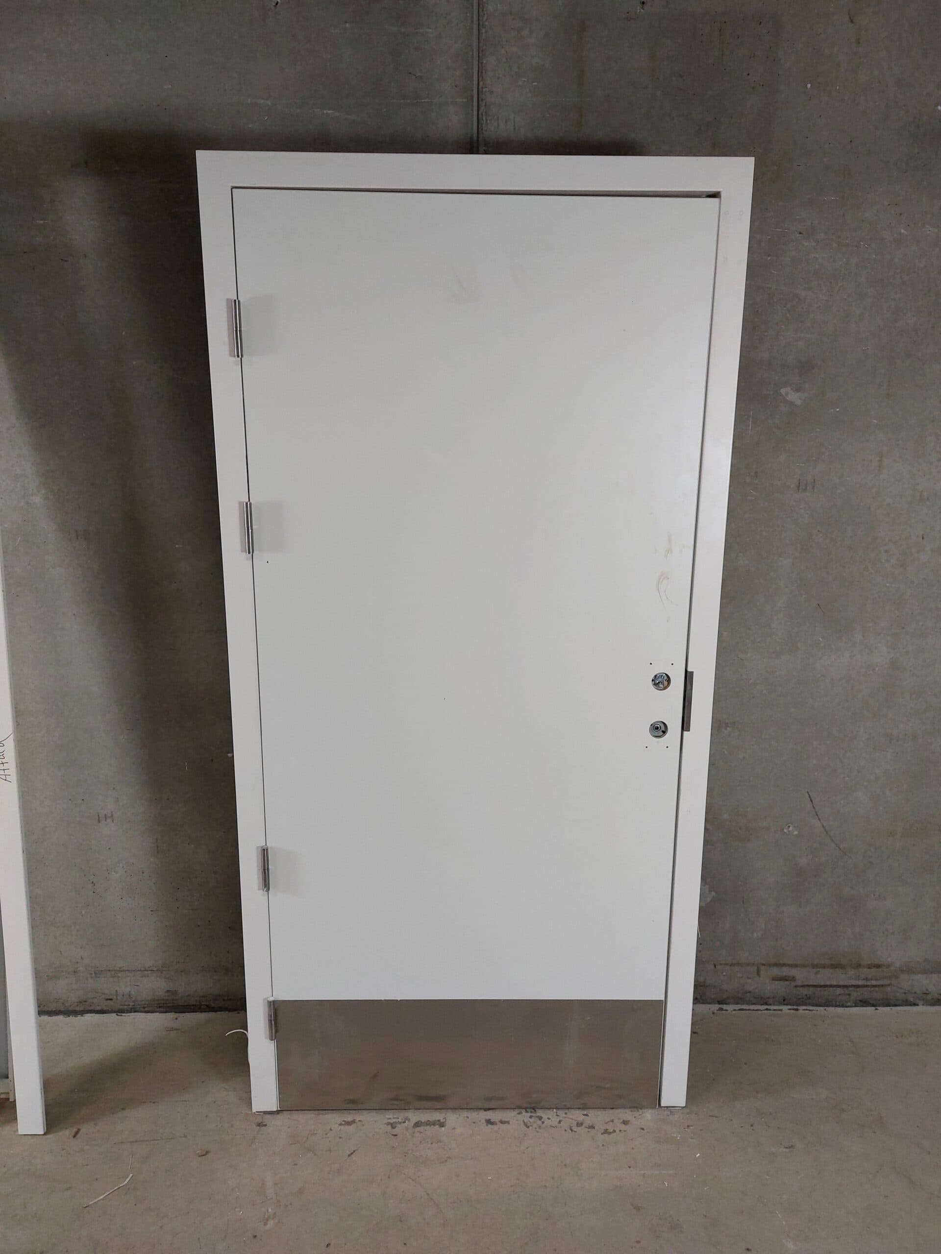 Indvendig brand- og lyddør BD-30/dB30 i stålkarm 10×21/99x210cm