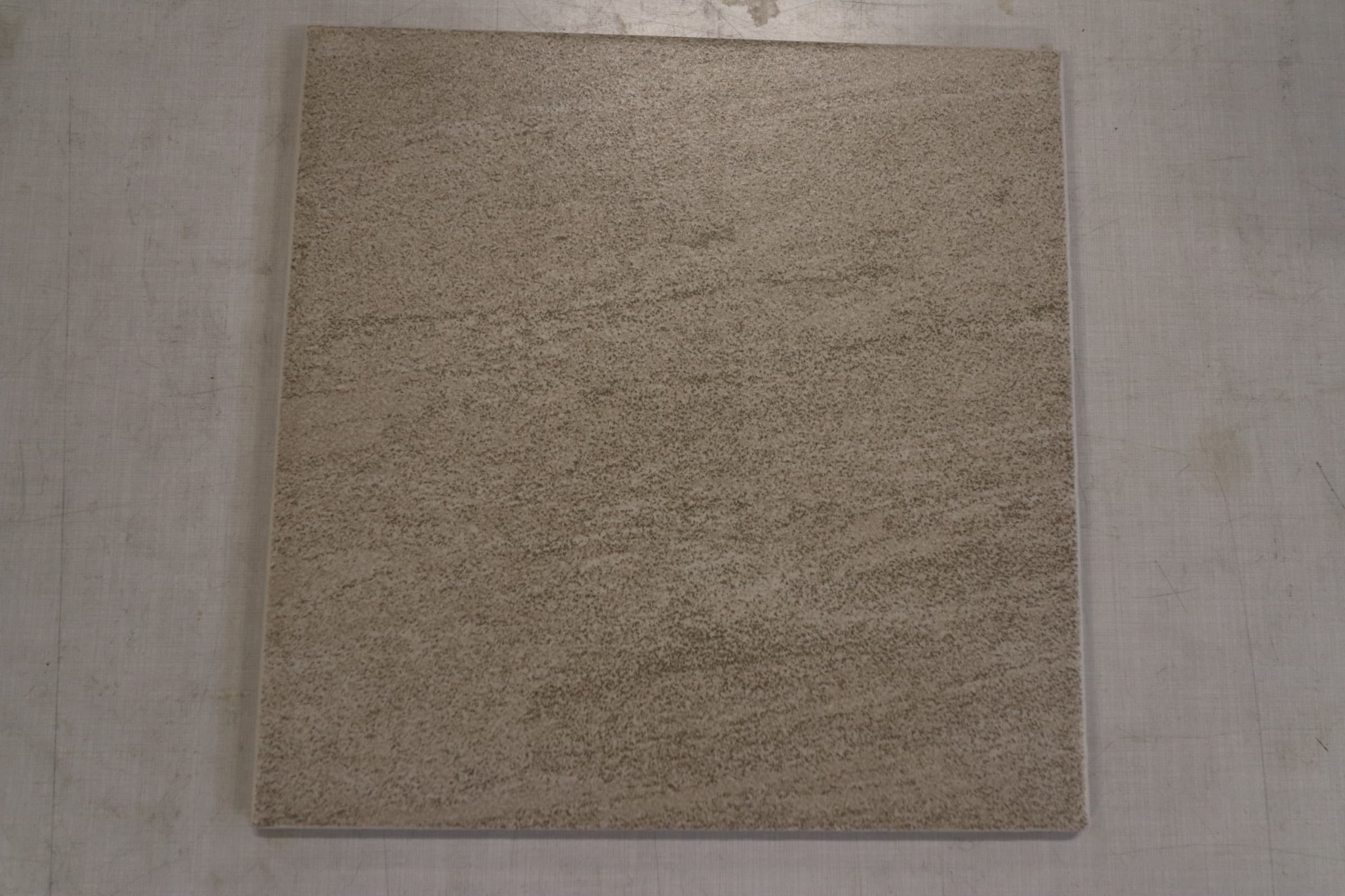 Glaseret Keramik flise Sandfarvet Mat 20x20cm. Pris pr m2 - 1