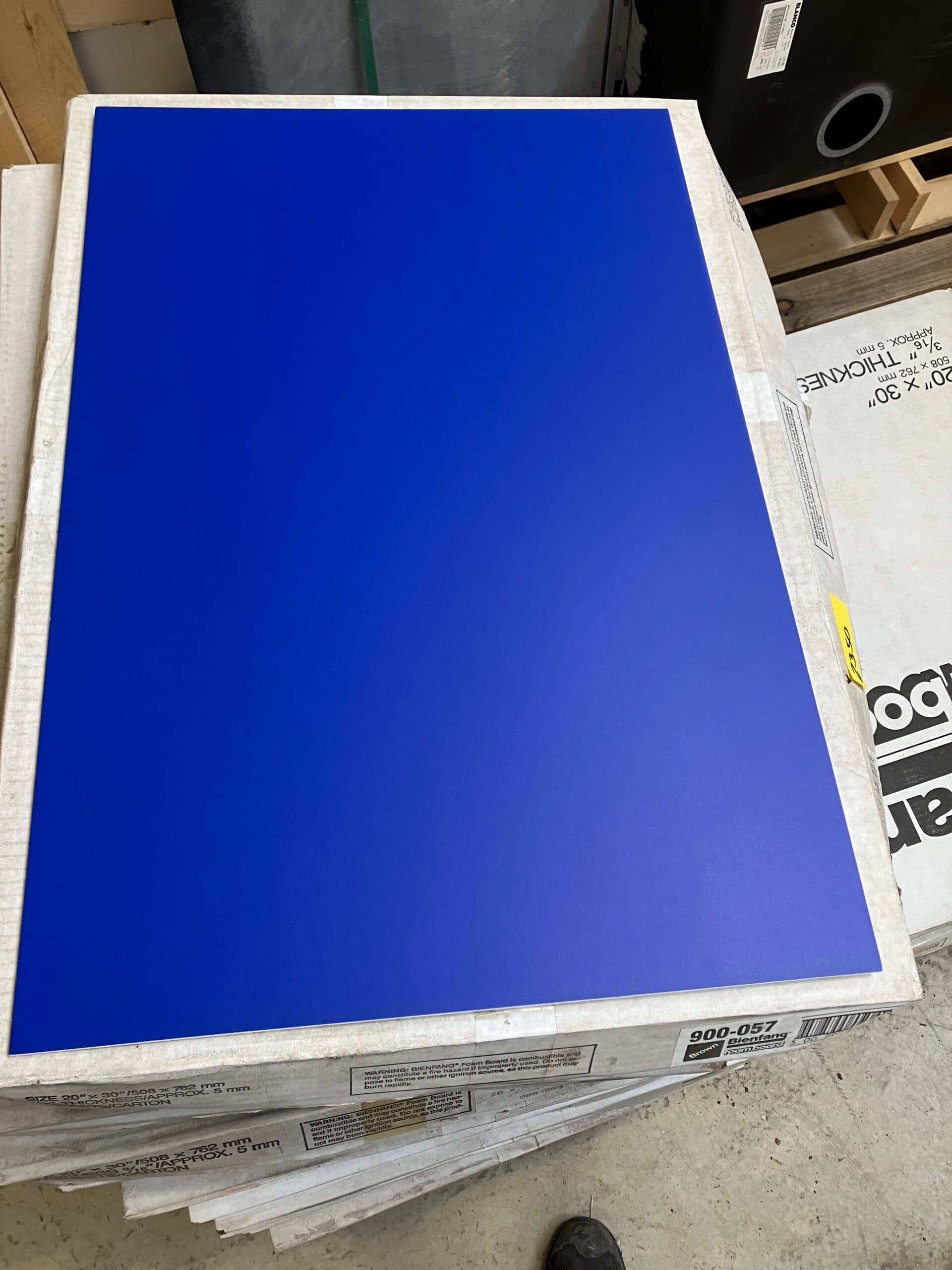 Bienfang Foamboard 5 mm Blue 50,80×76,20 cm. - 1